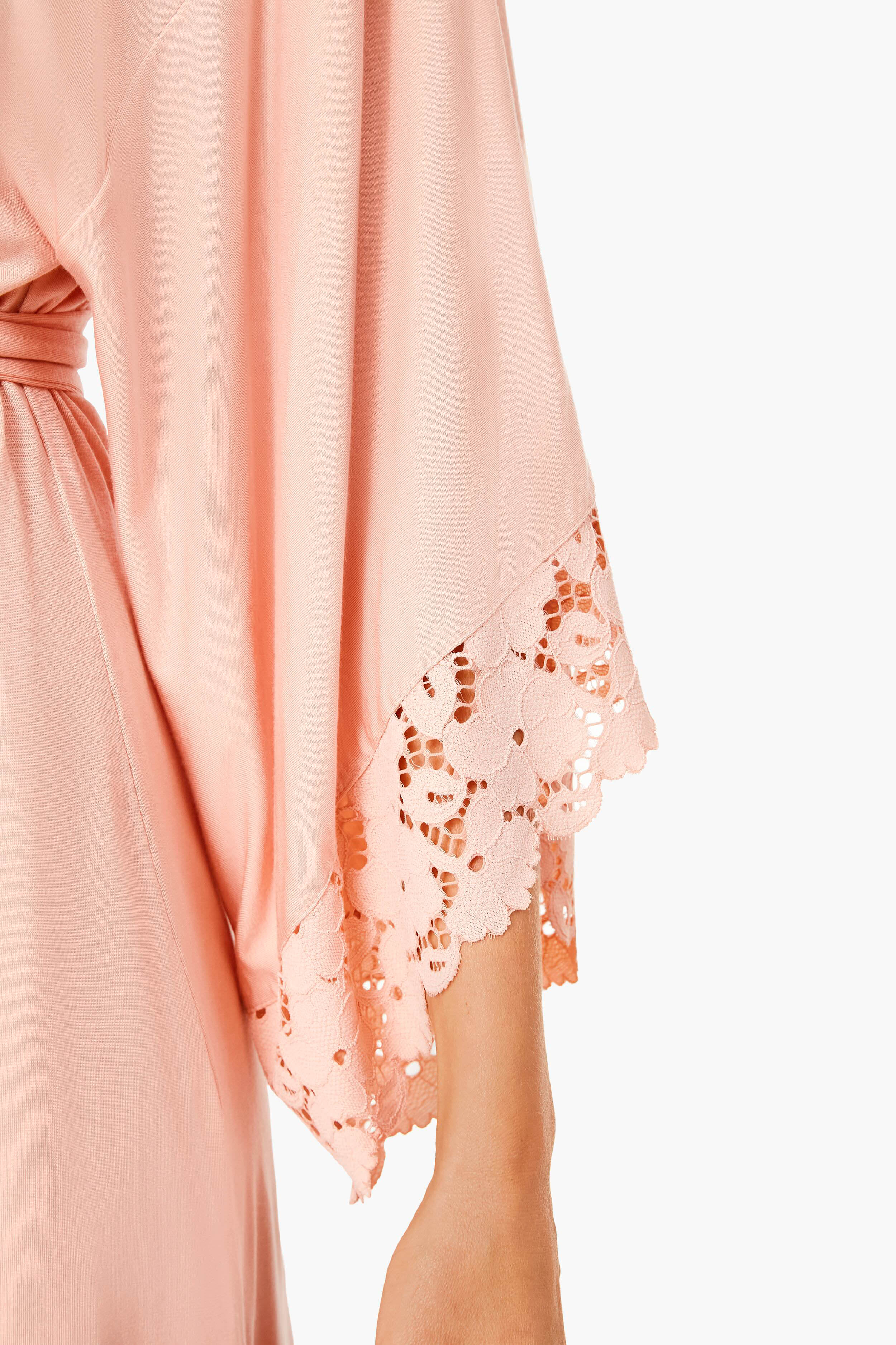 Rose Cloud Naya Kimono Robe