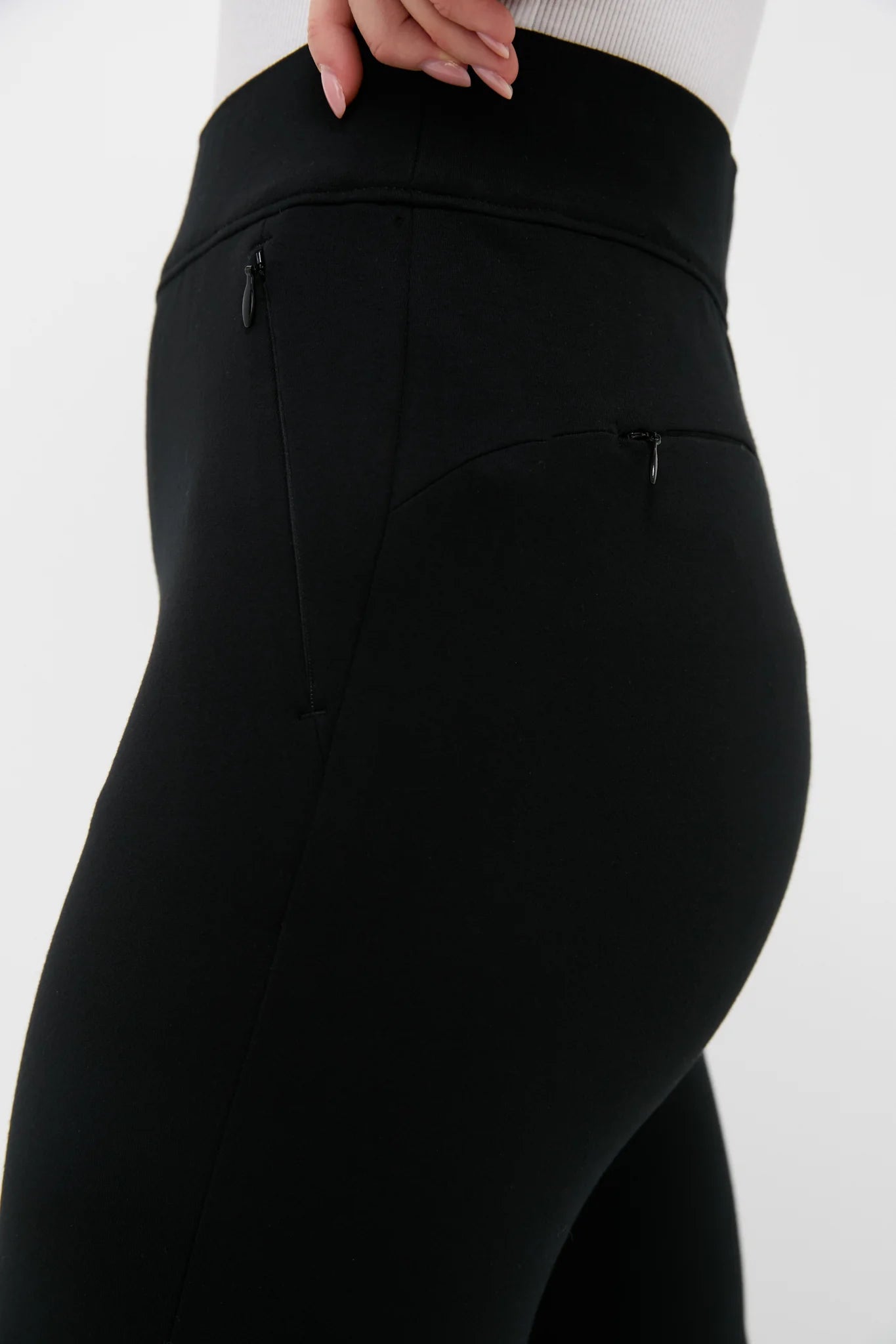 Black 28 Inch Compression September Pant