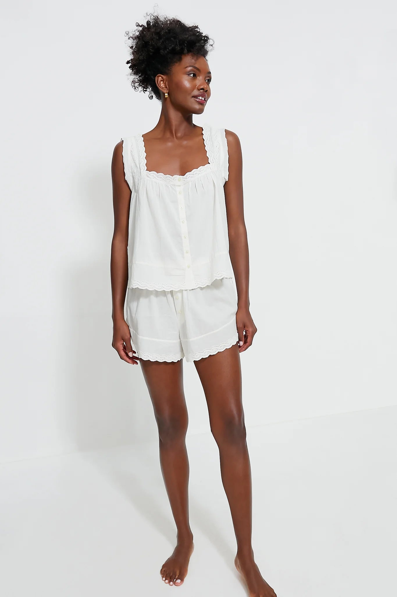 True White The Eyelet Tap Short